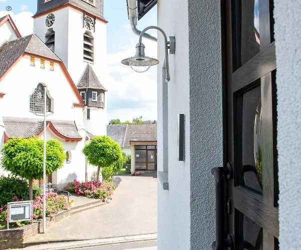 Haus Toni Holiday home *